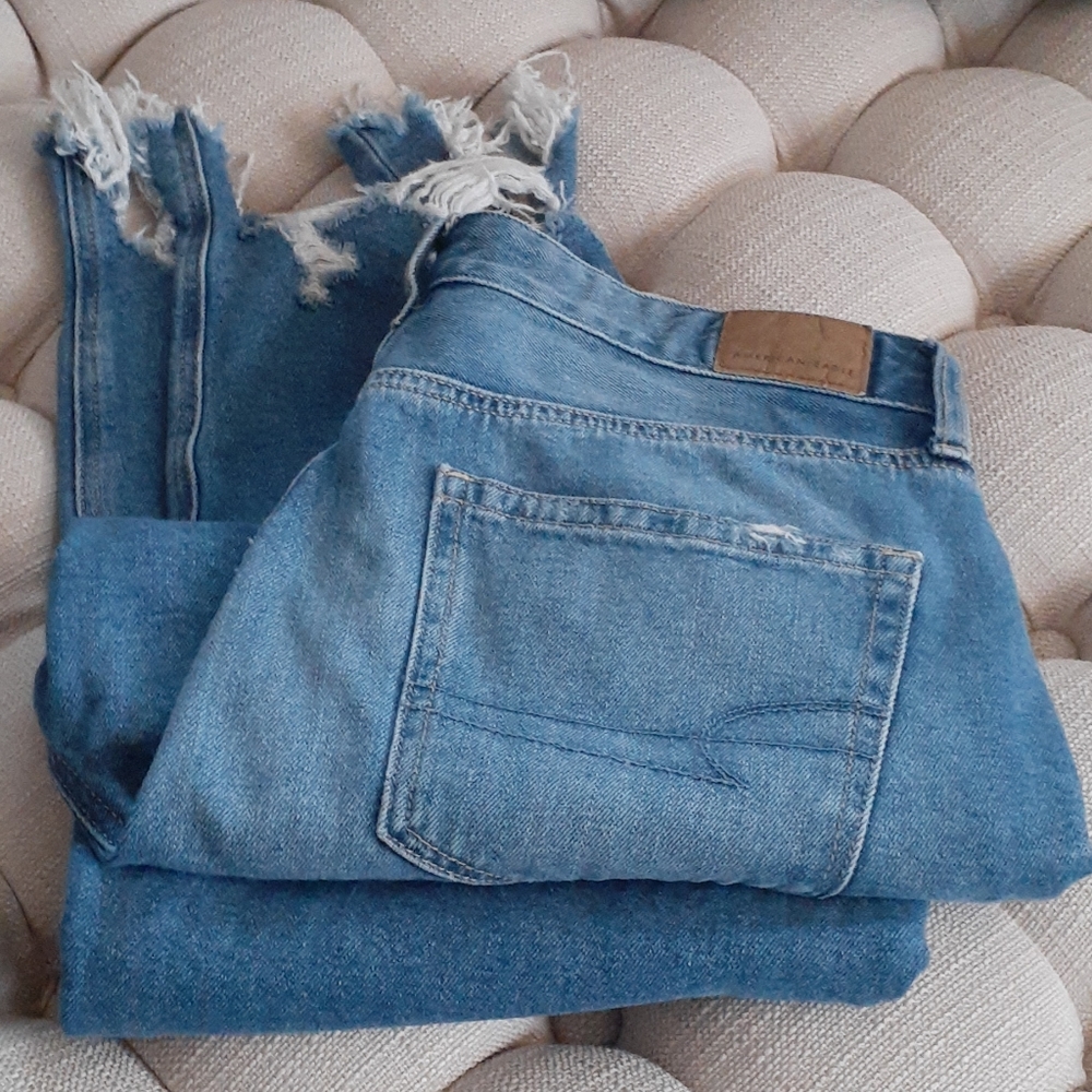 American Eagle Mom Jeans